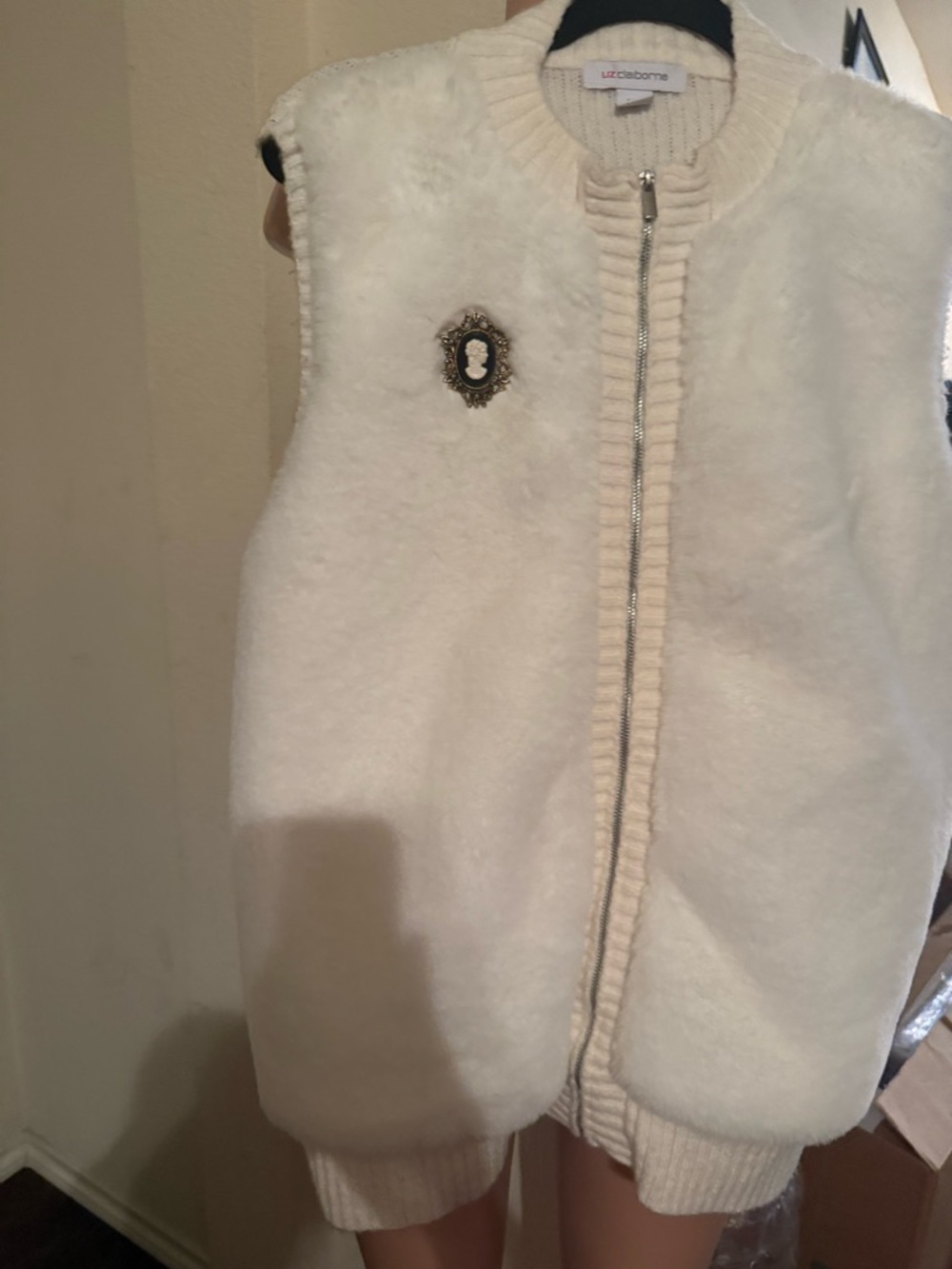 Liz Claiborne Ivory Faux Fur Zip Front Vest with Cameo Pin